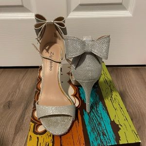 Silver Bow Heels
